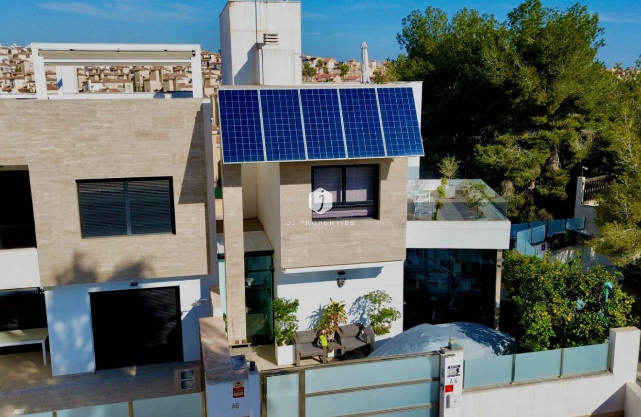 Z drugiej ręki - Villa -
Orihuela Costa - Costa Blanca