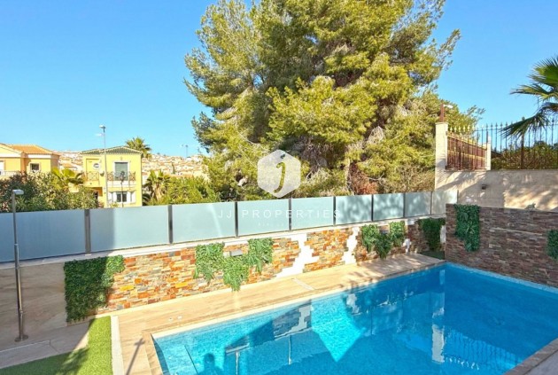 Z drugiej ręki - Villa -
Orihuela Costa - Costa Blanca