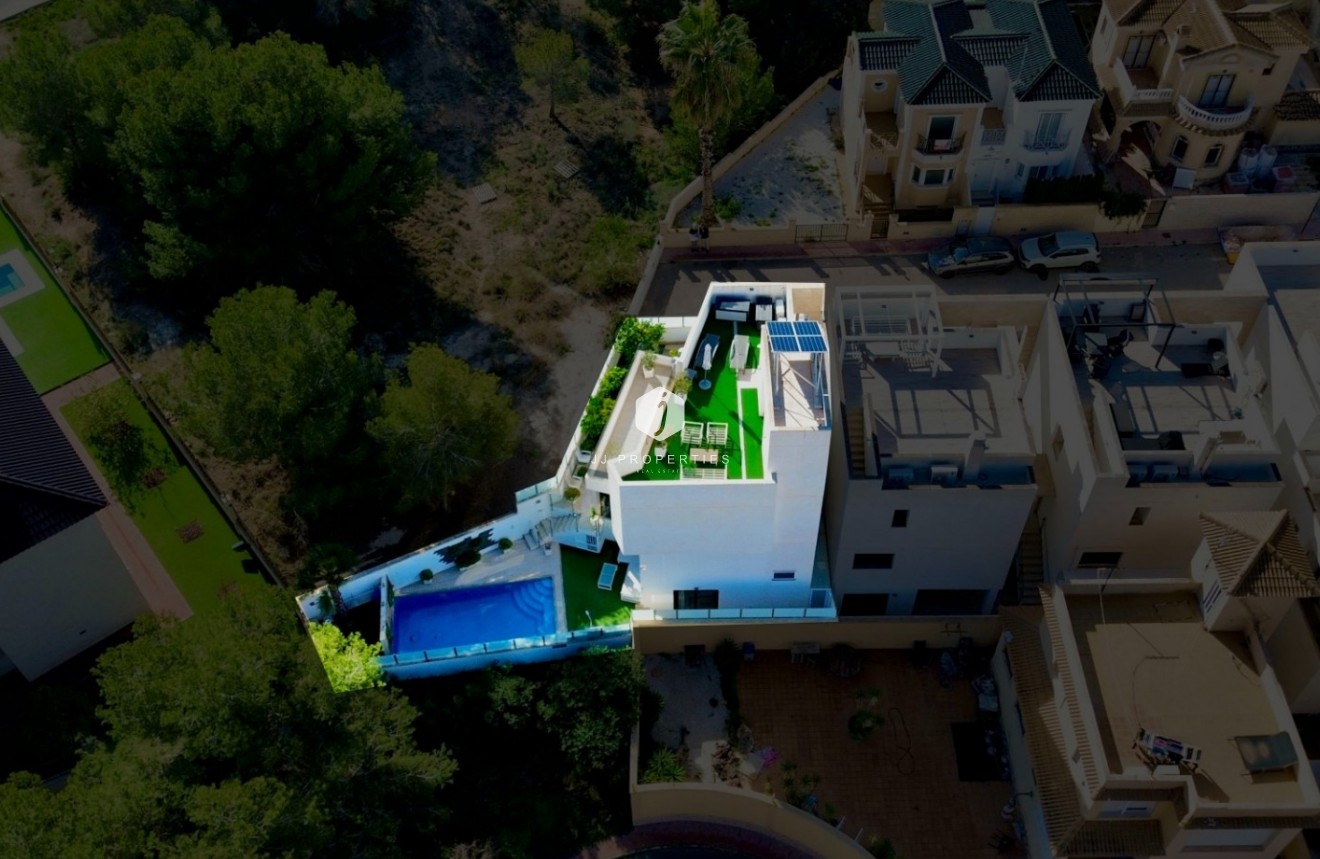 Z drugiej ręki - Villa -
Orihuela Costa - Costa Blanca