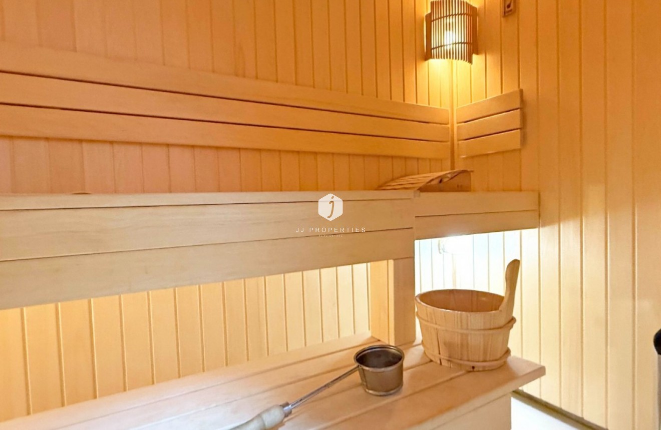 Z drugiej ręki - Villa -
Orihuela Costa - Costa Blanca