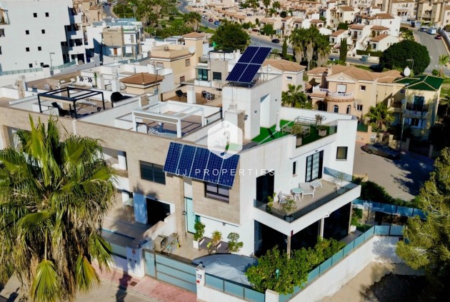 Z drugiej ręki - Villa -
Orihuela Costa - Costa Blanca