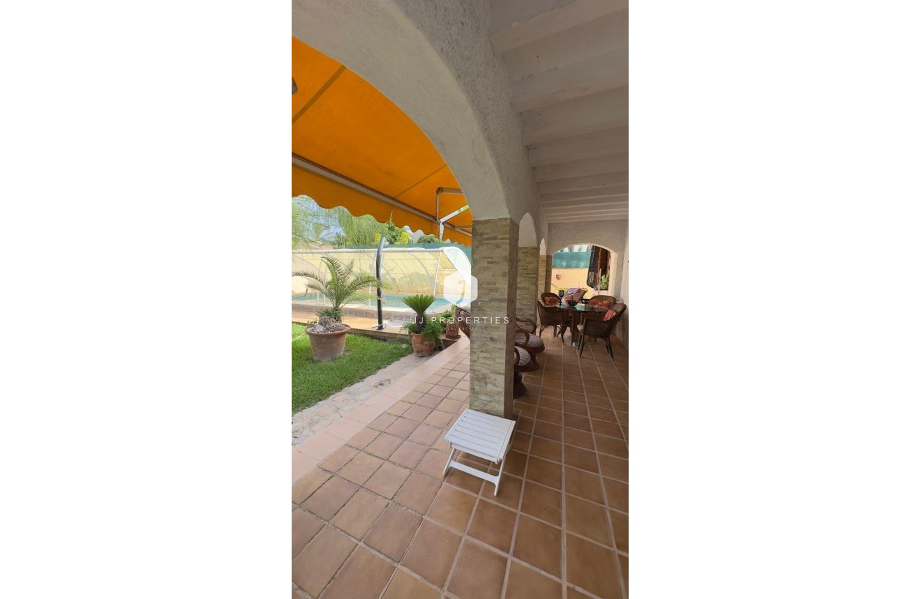 Segunda mano - Villa -
Orihuela Costa - Punta Prima