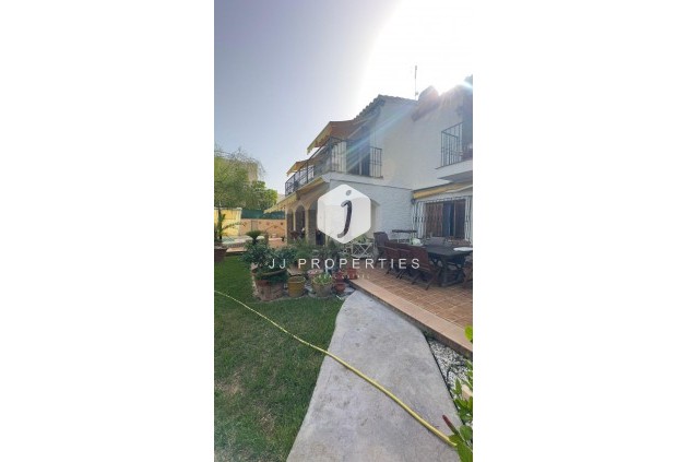 Segunda mano - Villa -
Orihuela Costa - Punta Prima