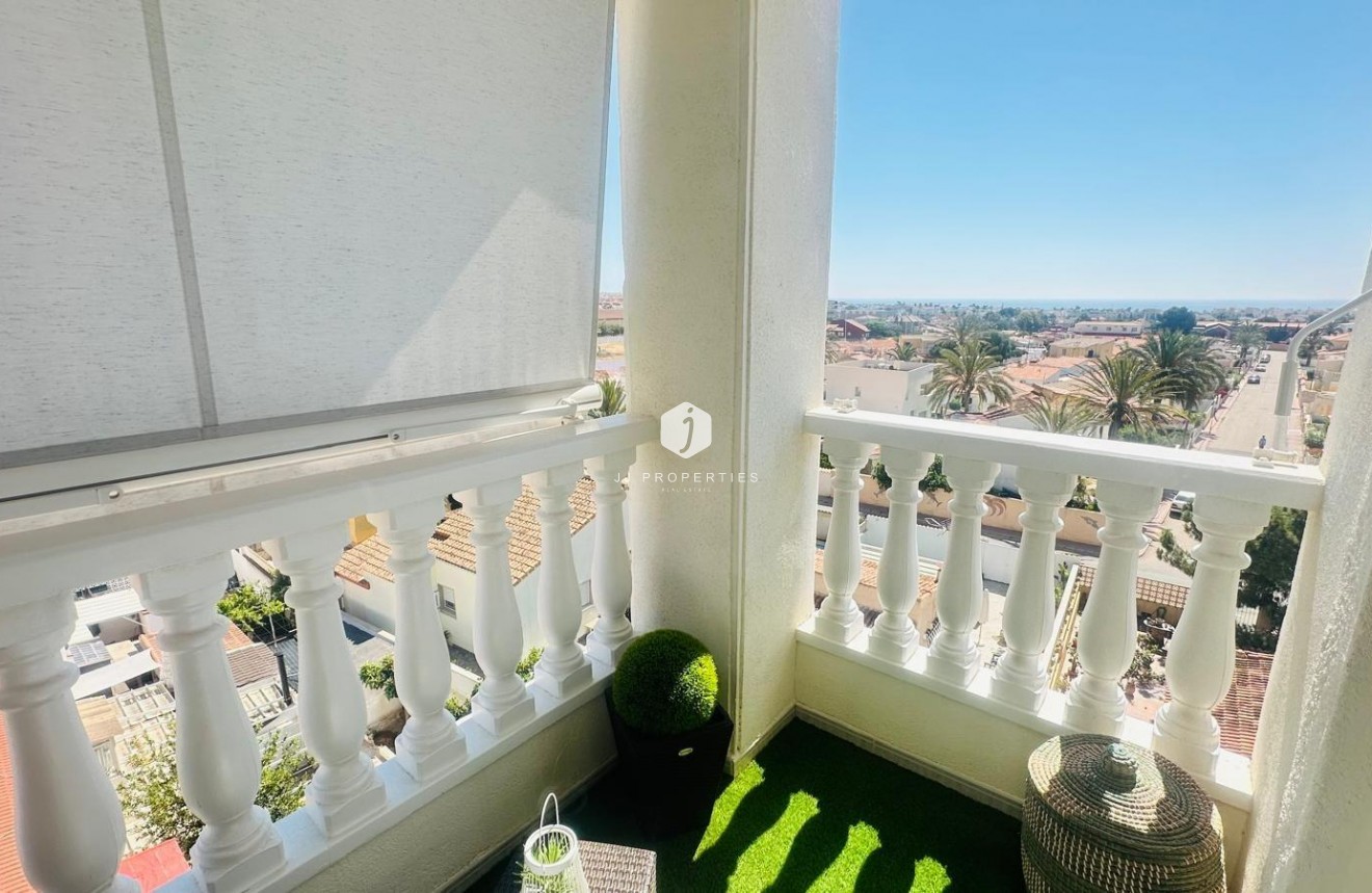 Segunda mano - Apartamento / piso -
Torrevieja - Nueva Torrevieja