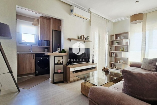 Segunda mano - Apartamento / piso -
Torrevieja - Nueva Torrevieja