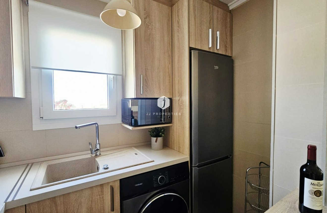 Segunda mano - Apartamento / piso -
Torrevieja - Nueva Torrevieja