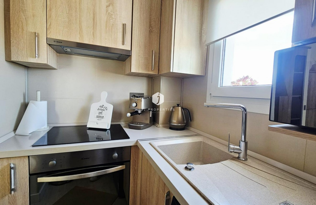 Segunda mano - Apartamento / piso -
Torrevieja - Nueva Torrevieja