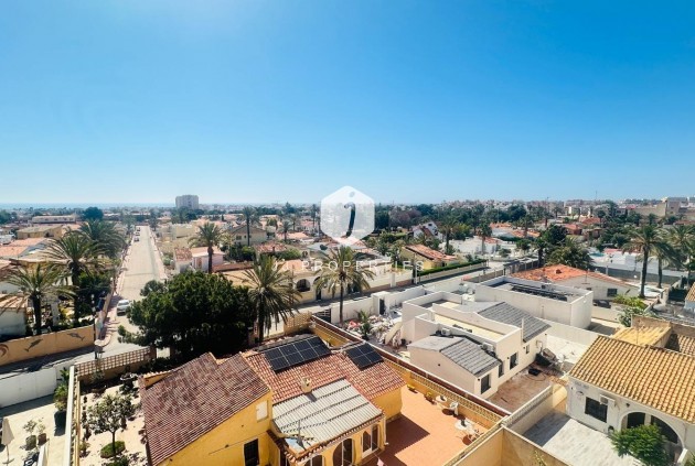 Segunda mano - Apartamento / piso -
Torrevieja - Nueva Torrevieja