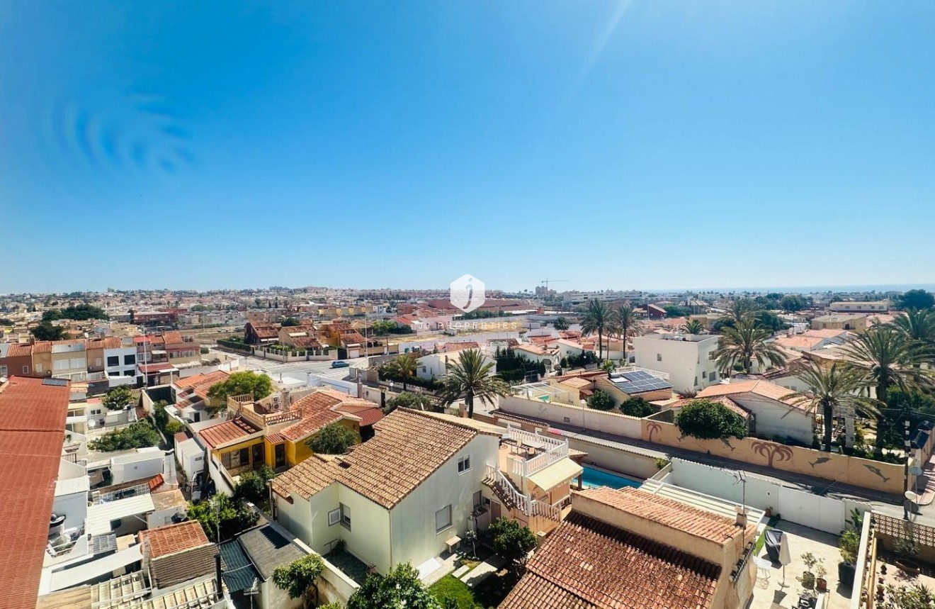 Segunda mano - Apartamento / piso -
Torrevieja - Nueva Torrevieja