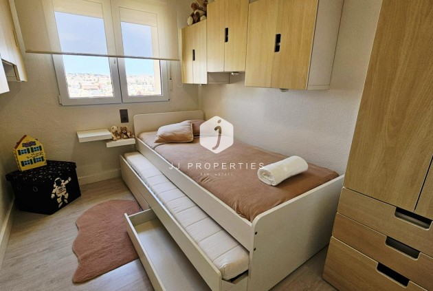 Segunda mano - Apartamento / piso -
Torrevieja - Nueva Torrevieja