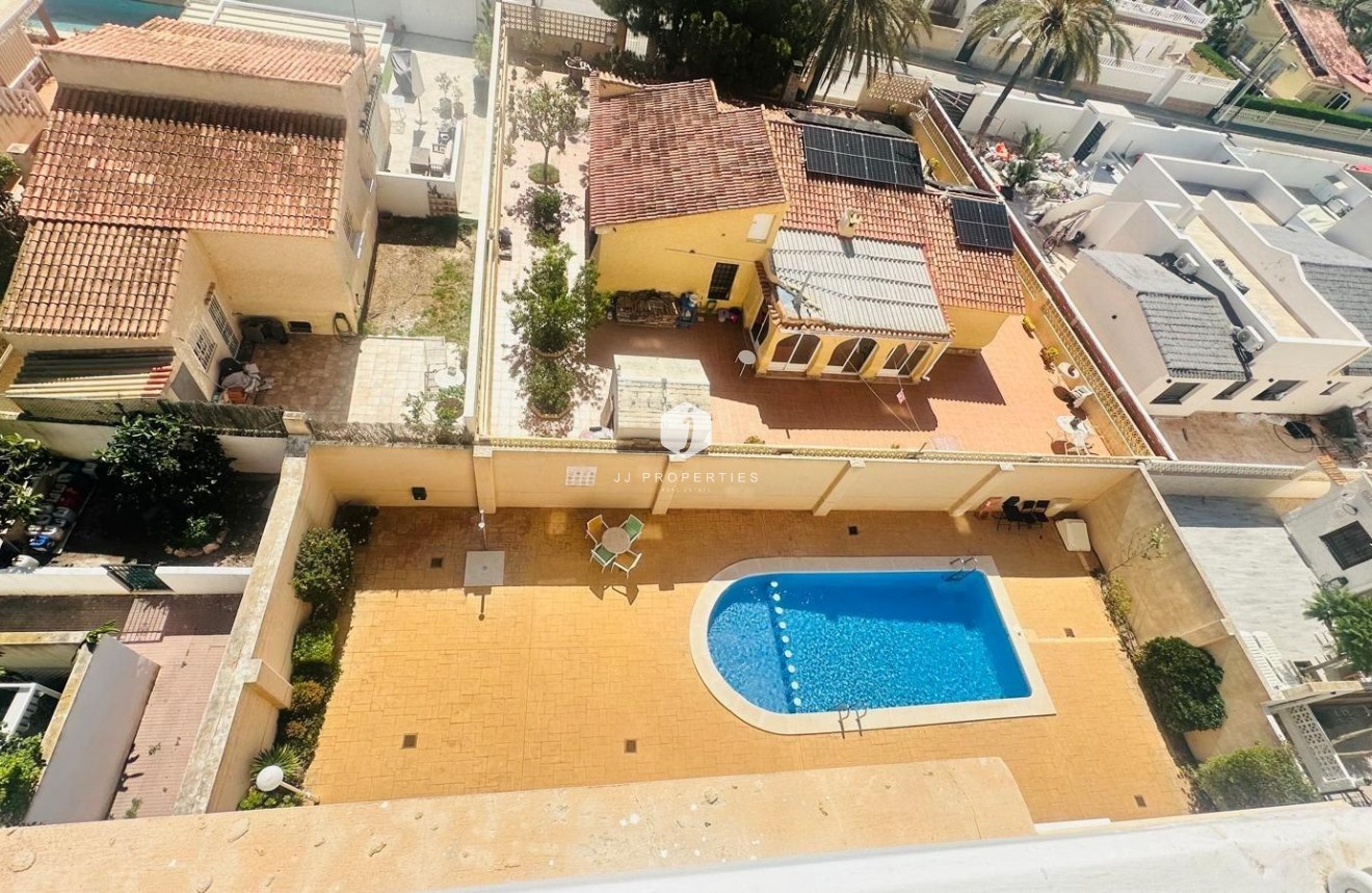 Segunda mano - Apartamento / piso -
Torrevieja - Nueva Torrevieja