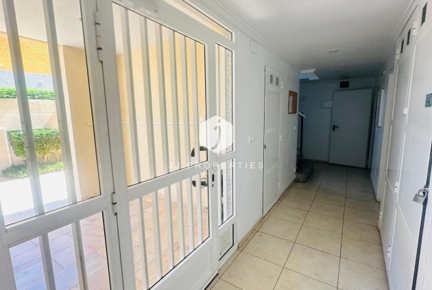 Segunda mano - Apartamento / piso -
Torrevieja - Nueva Torrevieja