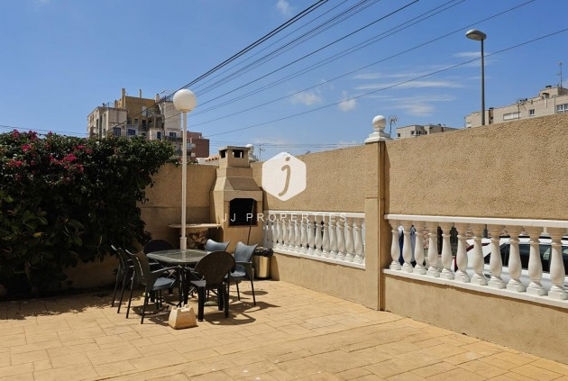 Segunda mano - Apartamento / piso -
Torrevieja - Nueva Torrevieja