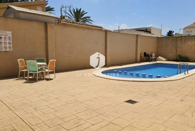 Segunda mano - Apartamento / piso -
Torrevieja - Nueva Torrevieja