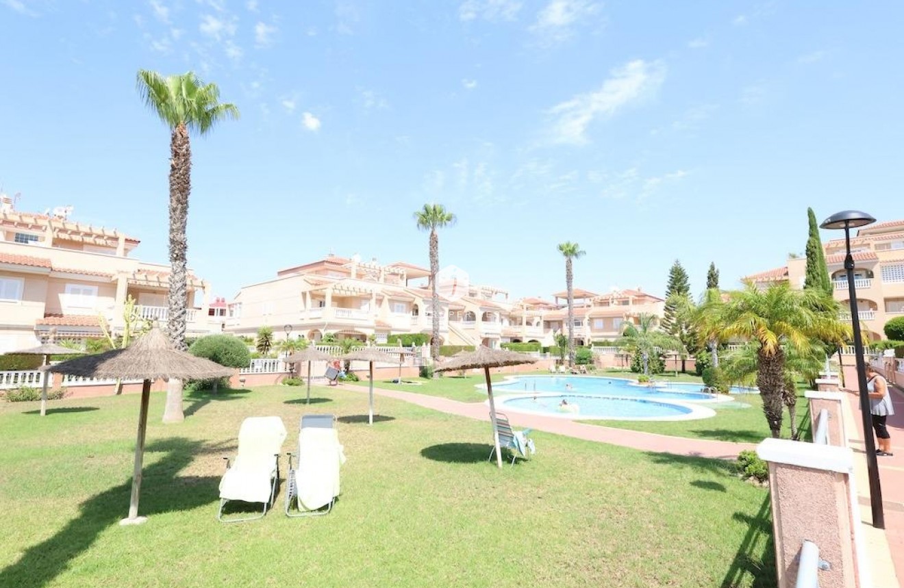 Tweedehands - Bungalow -
Orihuela Costa - Costa Blanca