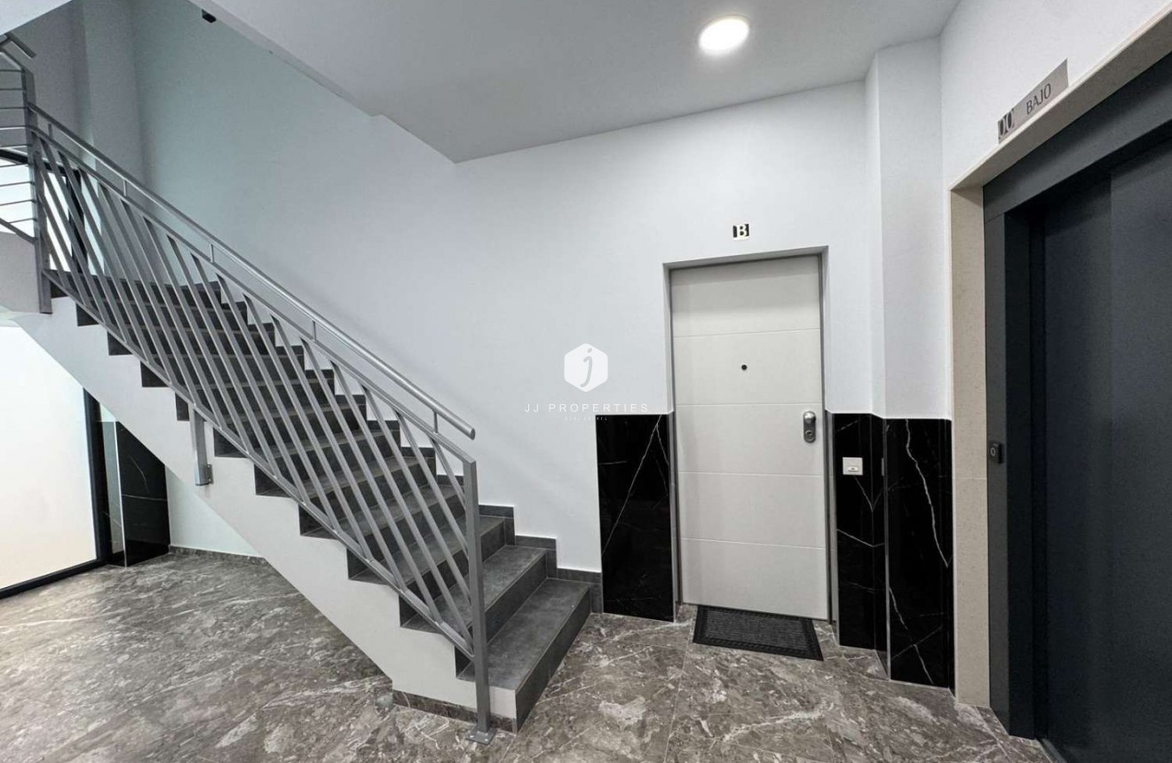 Segunda mano - Apartamento / piso -
Torrevieja - Costa Blanca