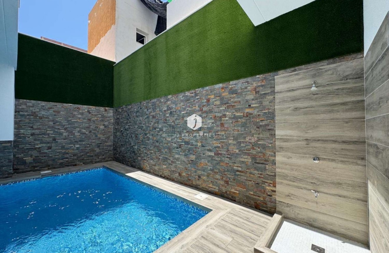 Segunda mano - Apartamento / piso -
Torrevieja - Costa Blanca