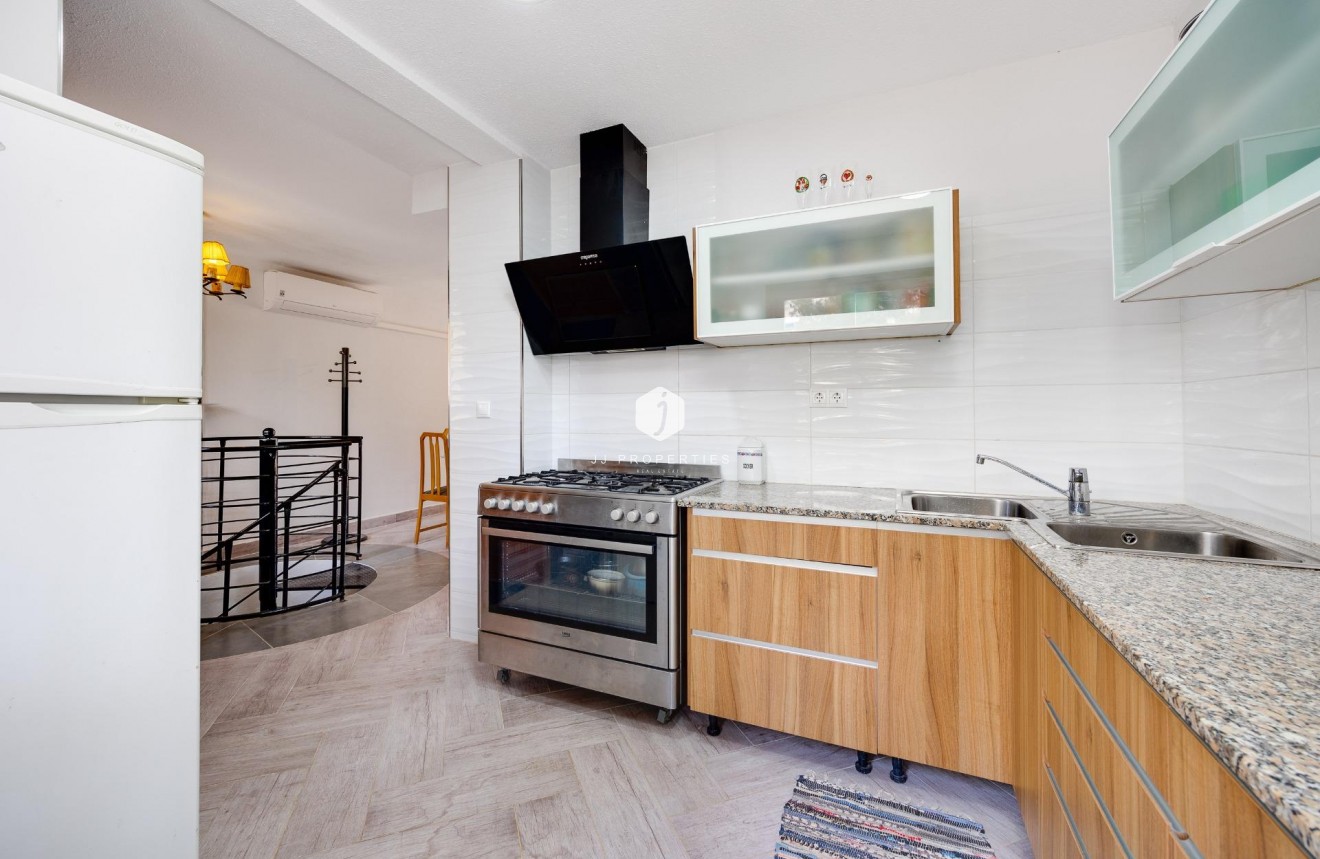 Segunda mano - Bungalow -
Torrevieja - Torre la mata