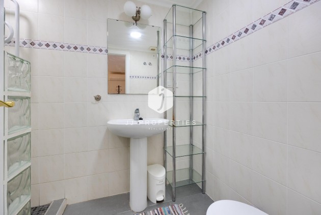 Segunda mano - Bungalow -
Torrevieja - Torre la mata