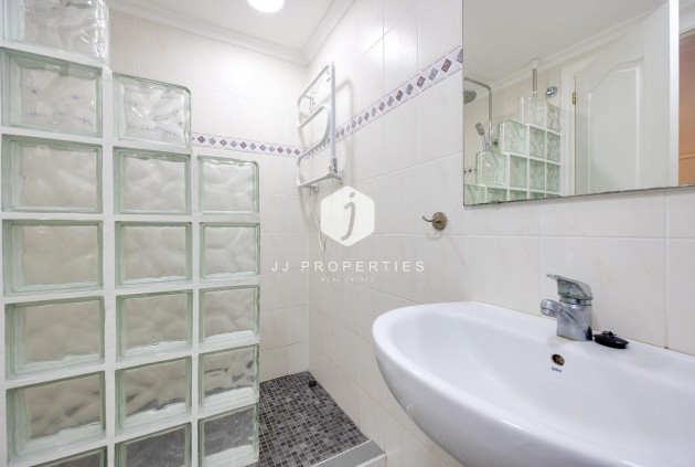 Segunda mano - Bungalow -
Torrevieja - Torre la mata