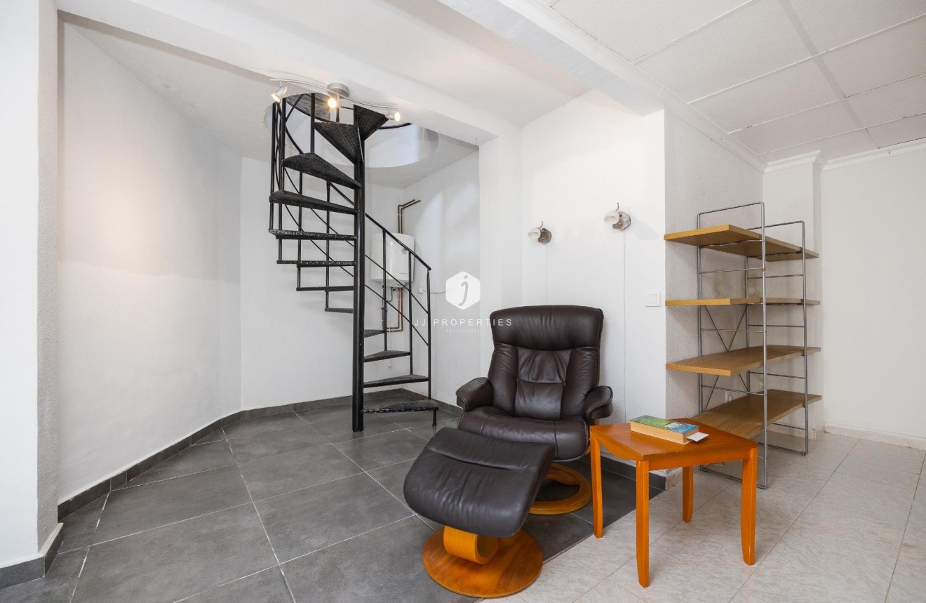 Segunda mano - Bungalow -
Torrevieja - Torre la mata