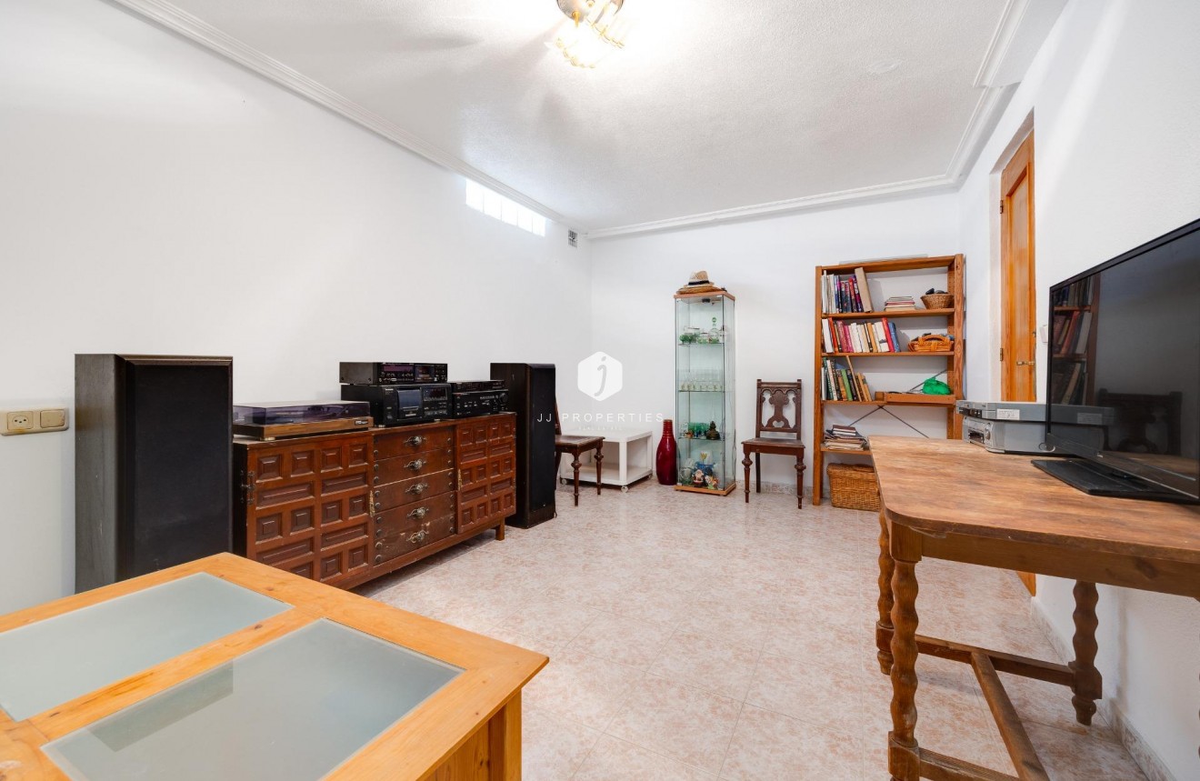 Segunda mano - Bungalow -
Torrevieja - Torre la mata