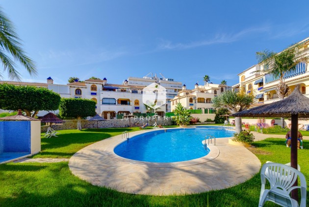 Segunda mano - Bungalow -
Torrevieja - Torre la mata