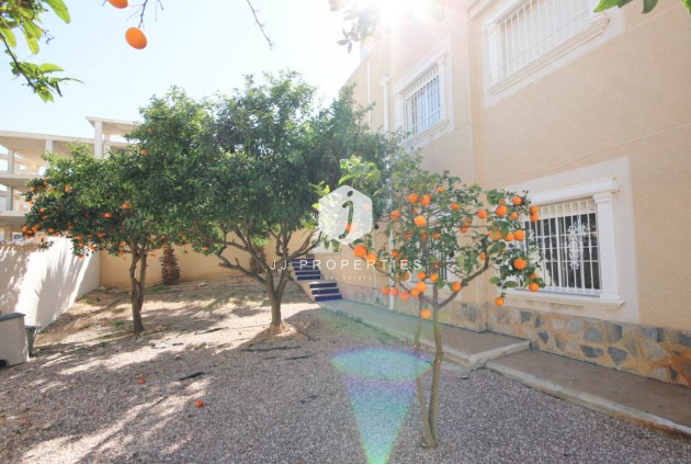 Segunda mano - Villa -
La Zenia - Costa Blanca