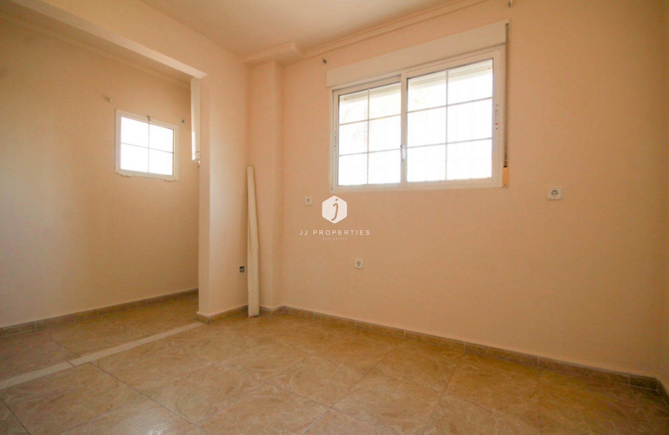 Segunda mano - Villa -
La Zenia - Costa Blanca