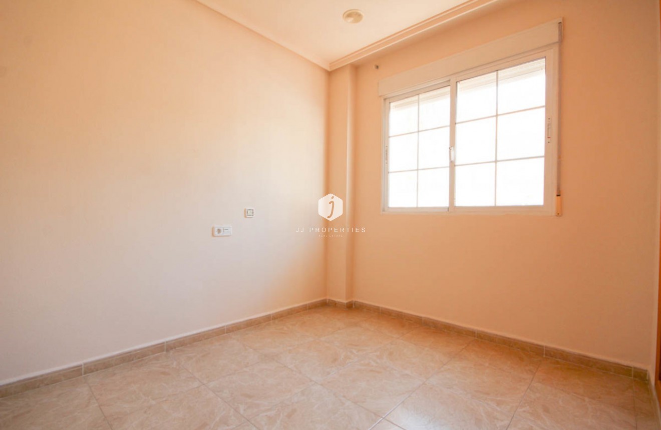 Segunda mano - Villa -
La Zenia - Costa Blanca