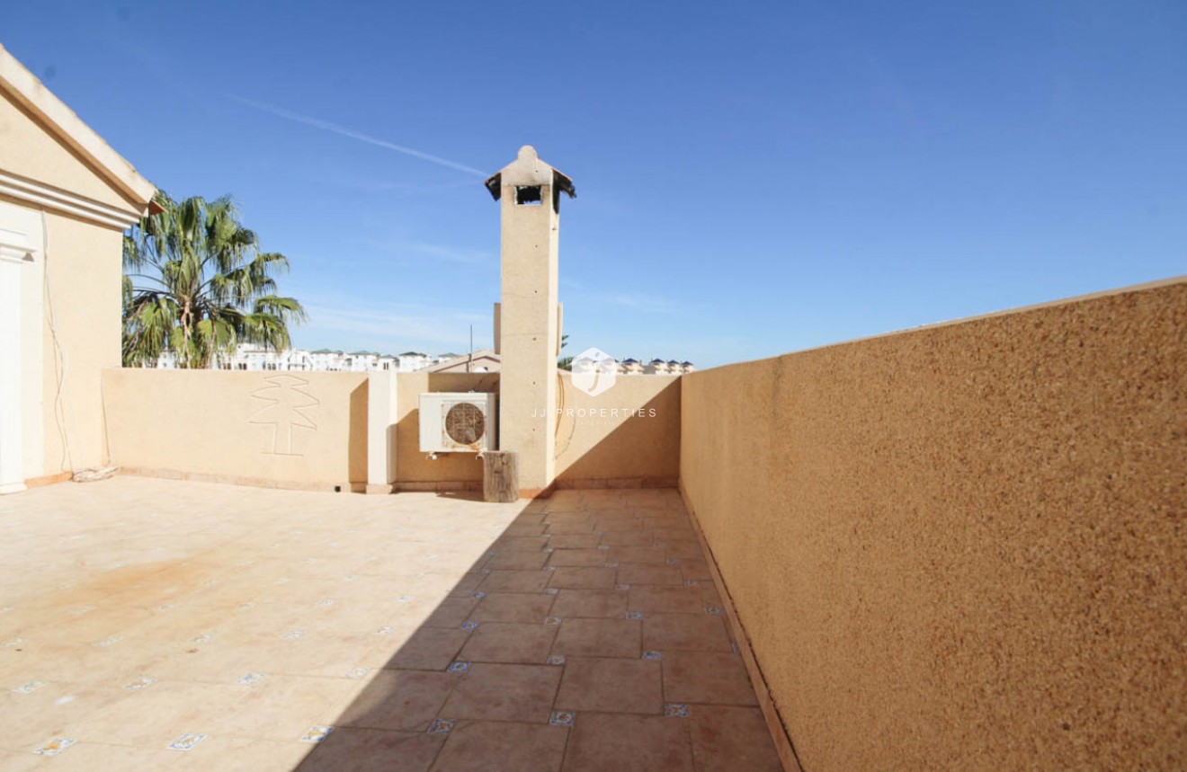 Segunda mano - Villa -
La Zenia - Costa Blanca