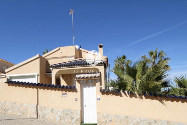 Segunda mano - Villa -
La Zenia - Costa Blanca