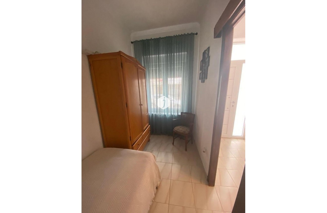 Segunda mano - Chalet -
Torrevieja - Centro