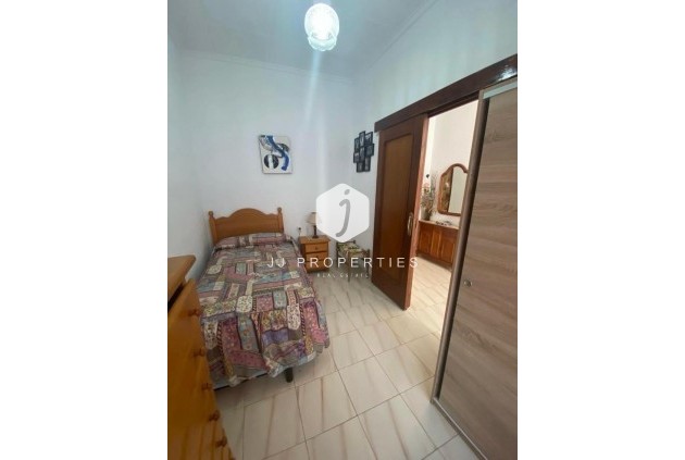 Segunda mano - Chalet -
Torrevieja - Centro