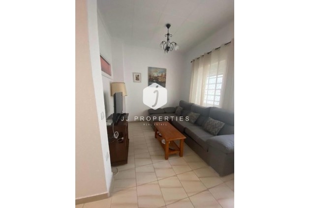 Segunda mano - Chalet -
Torrevieja - Centro