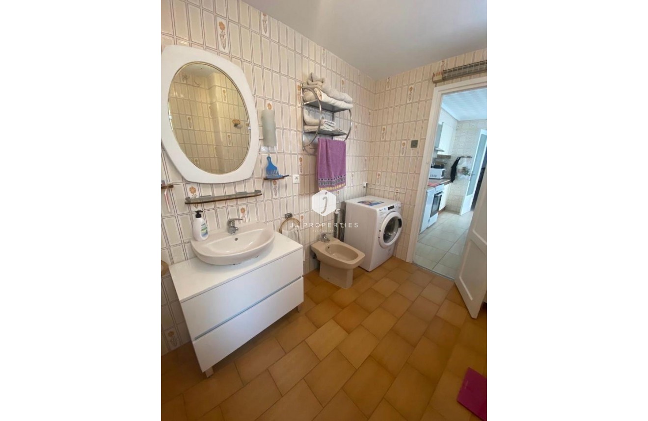 Segunda mano - Chalet -
Torrevieja - Centro