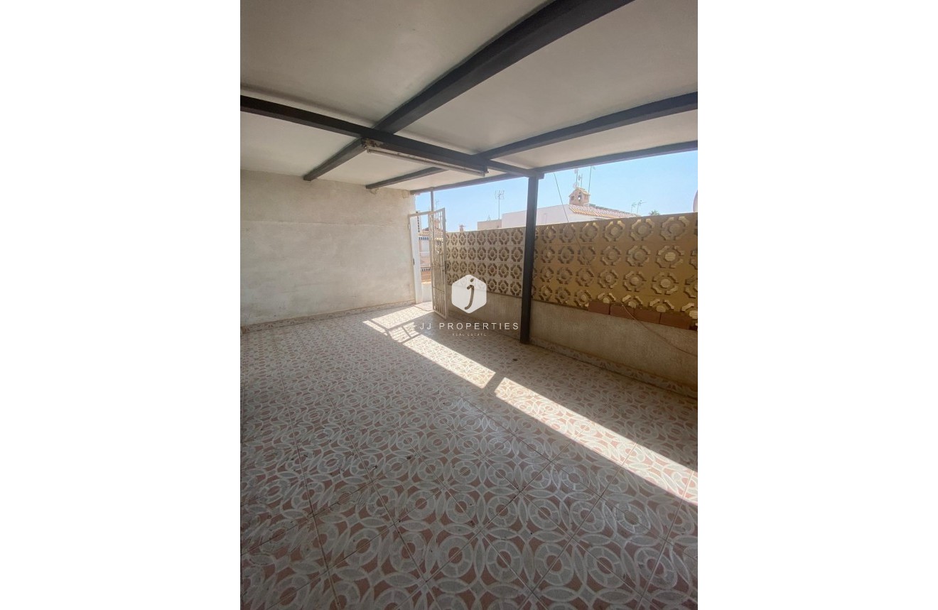 Segunda mano - Chalet -
Torrevieja - Parque Acuático - Sector 25