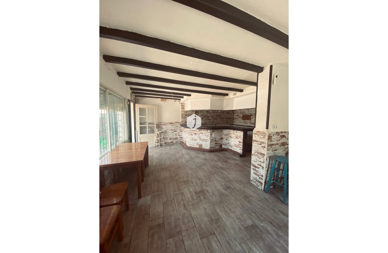 Segunda mano - Chalet -
Torrevieja - Parque Acuático - Sector 25