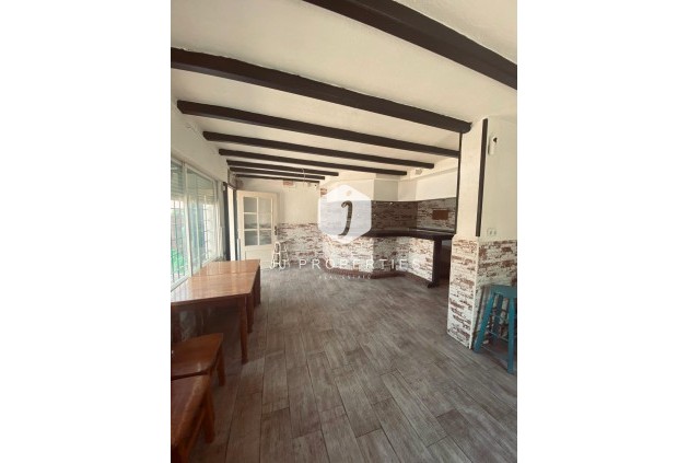 Segunda mano - Chalet -
Torrevieja - Parque Acuático - Sector 25