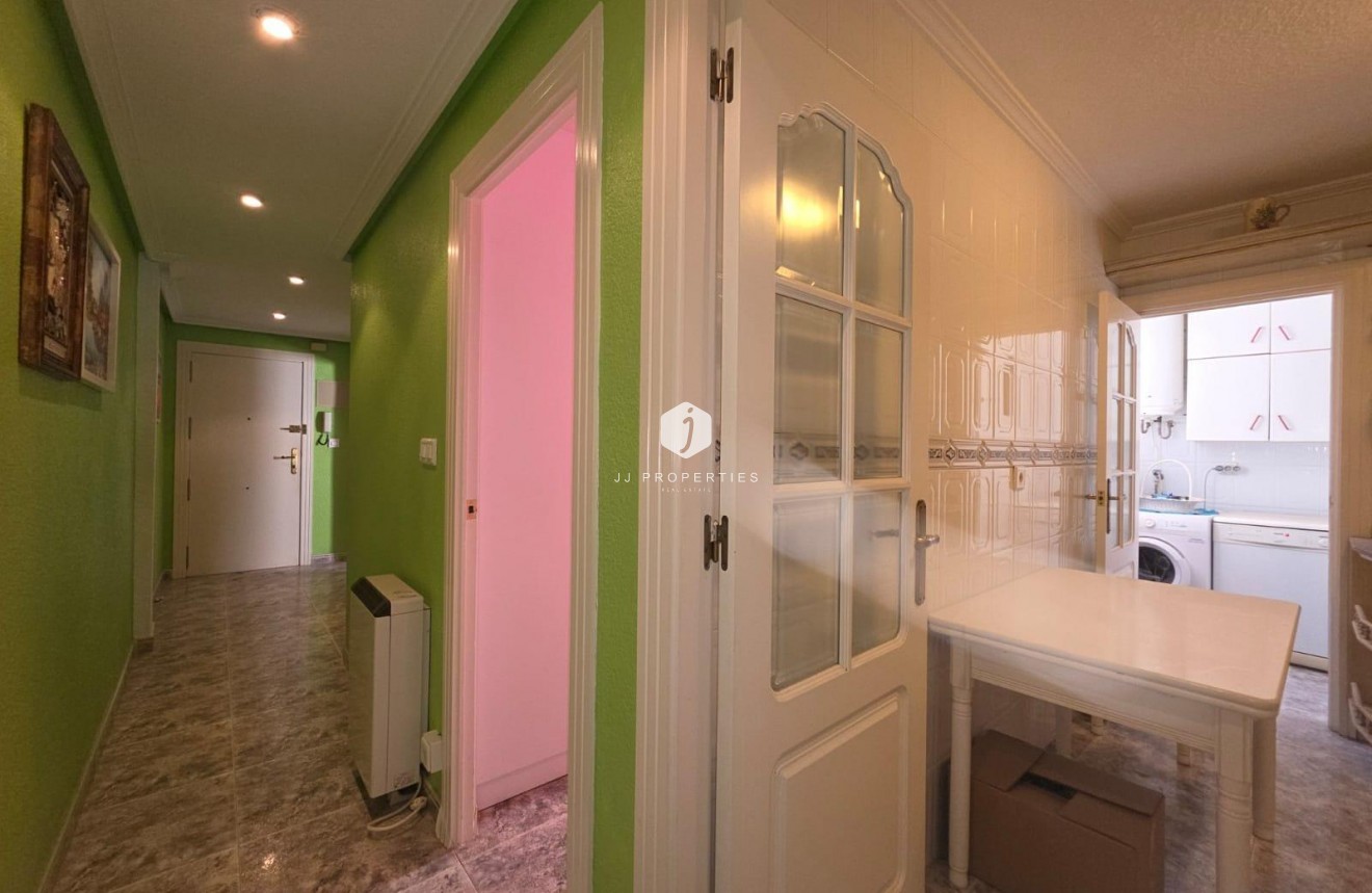 Segunda mano - Apartamento / piso -
Torrevieja - Acequion