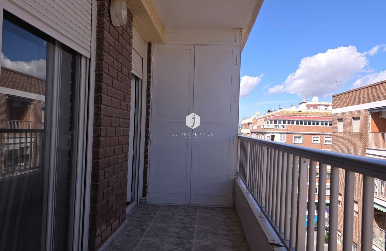 Segunda mano - Apartamento / piso -
Torrevieja - Acequion