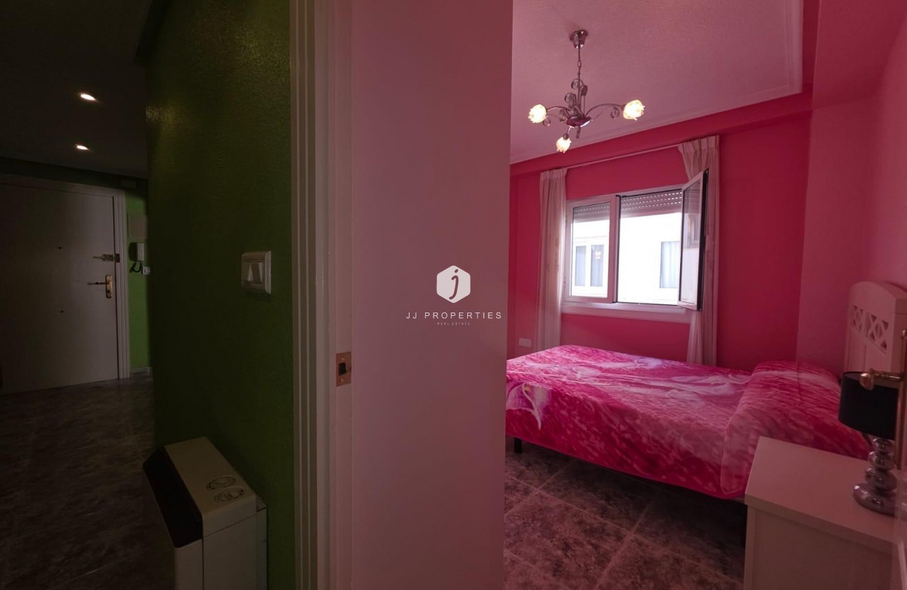 Segunda mano - Apartamento / piso -
Torrevieja - Acequion