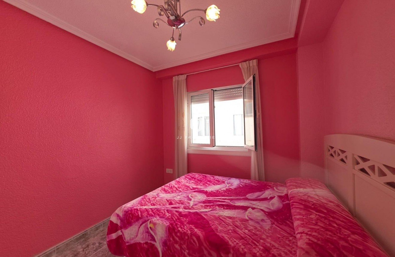 Segunda mano - Apartamento / piso -
Torrevieja - Acequion