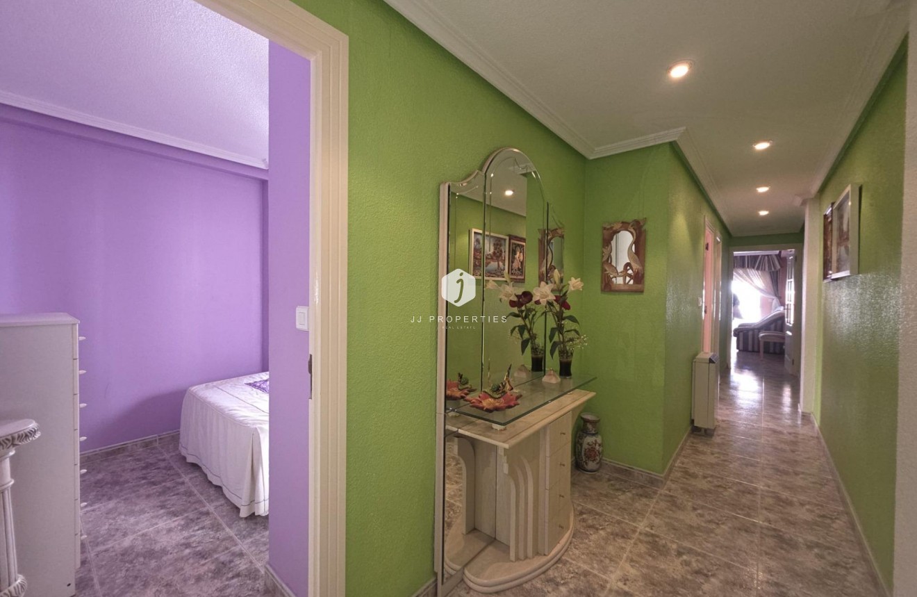 Segunda mano - Apartamento / piso -
Torrevieja - Acequion