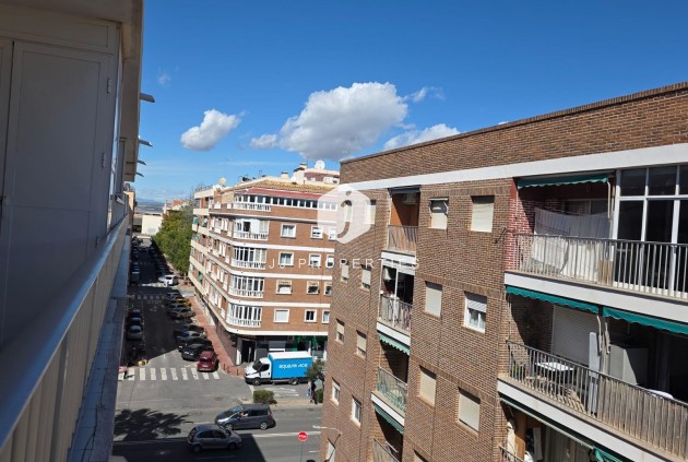 Segunda mano - Apartamento / piso -
Torrevieja - Acequion