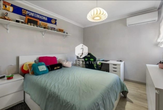 Segunda mano - Chalet -
Torrevieja - aguas nuevas