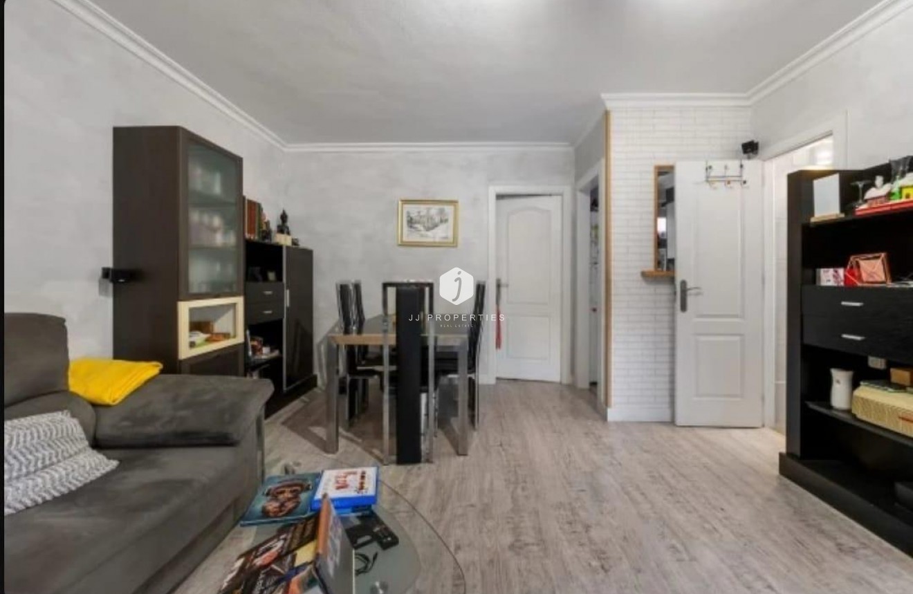 Segunda mano - Chalet -
Torrevieja - aguas nuevas