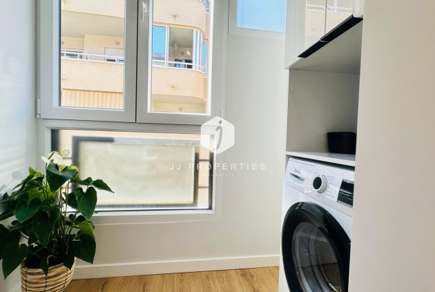 Segunda mano - Apartamento / piso -
Torrevieja - Playa del Cura