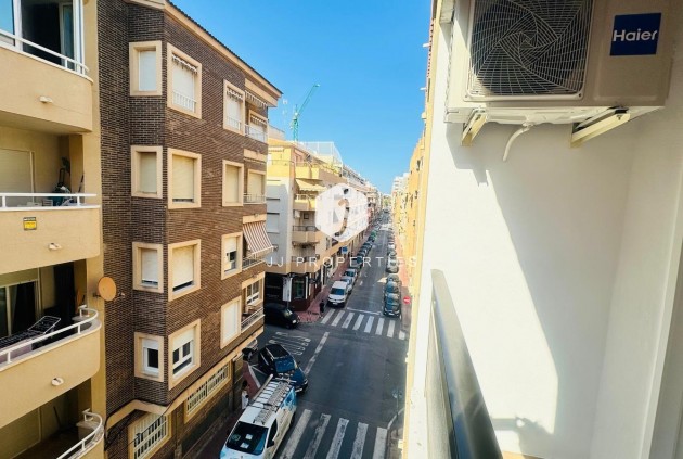 Segunda mano - Apartamento / piso -
Torrevieja - Playa del Cura