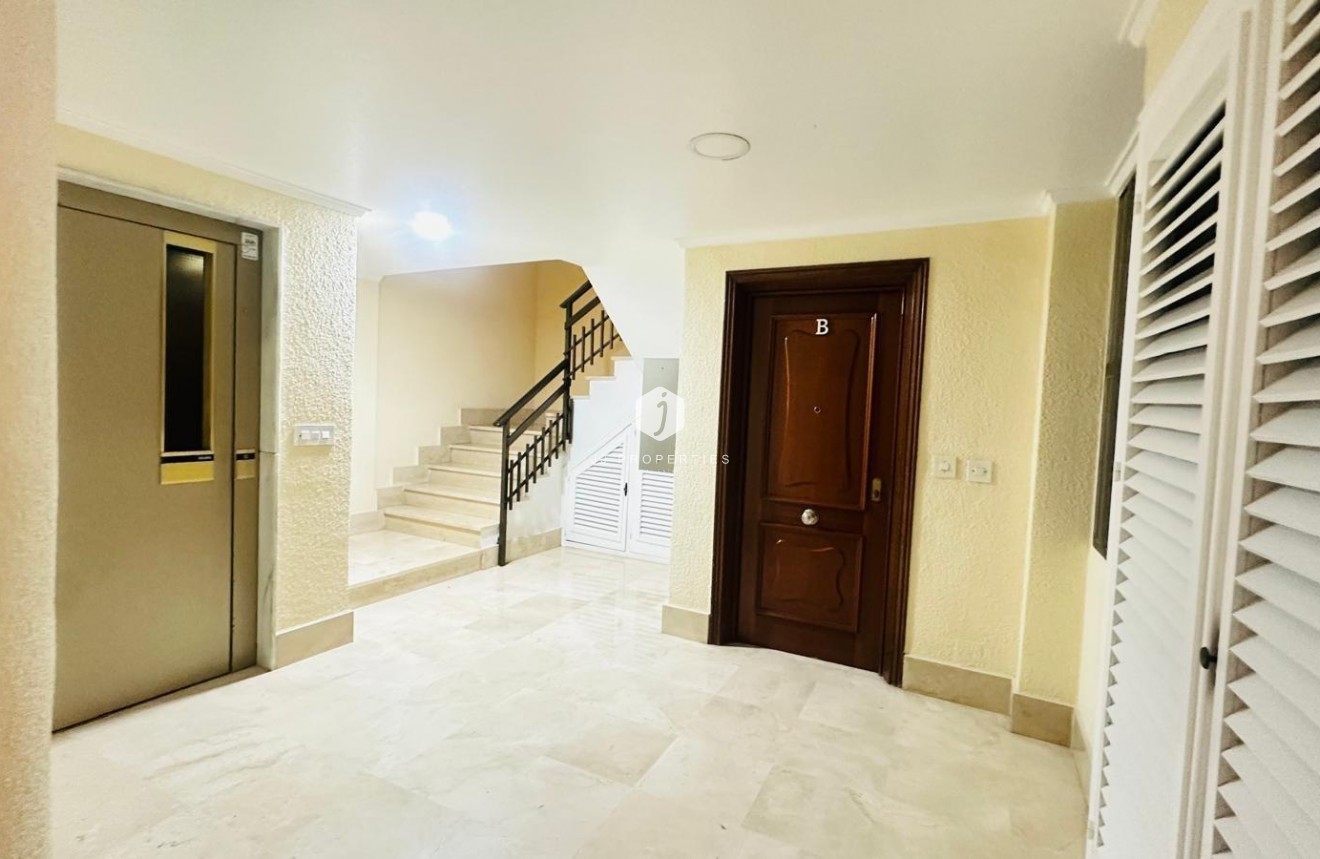 Segunda mano - Apartamento / piso -
Torrevieja - Playa del Cura